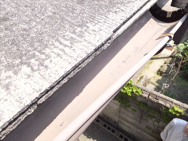 スレート屋根の軒先の形状